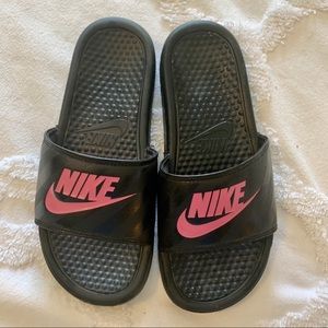 nike cushion slides